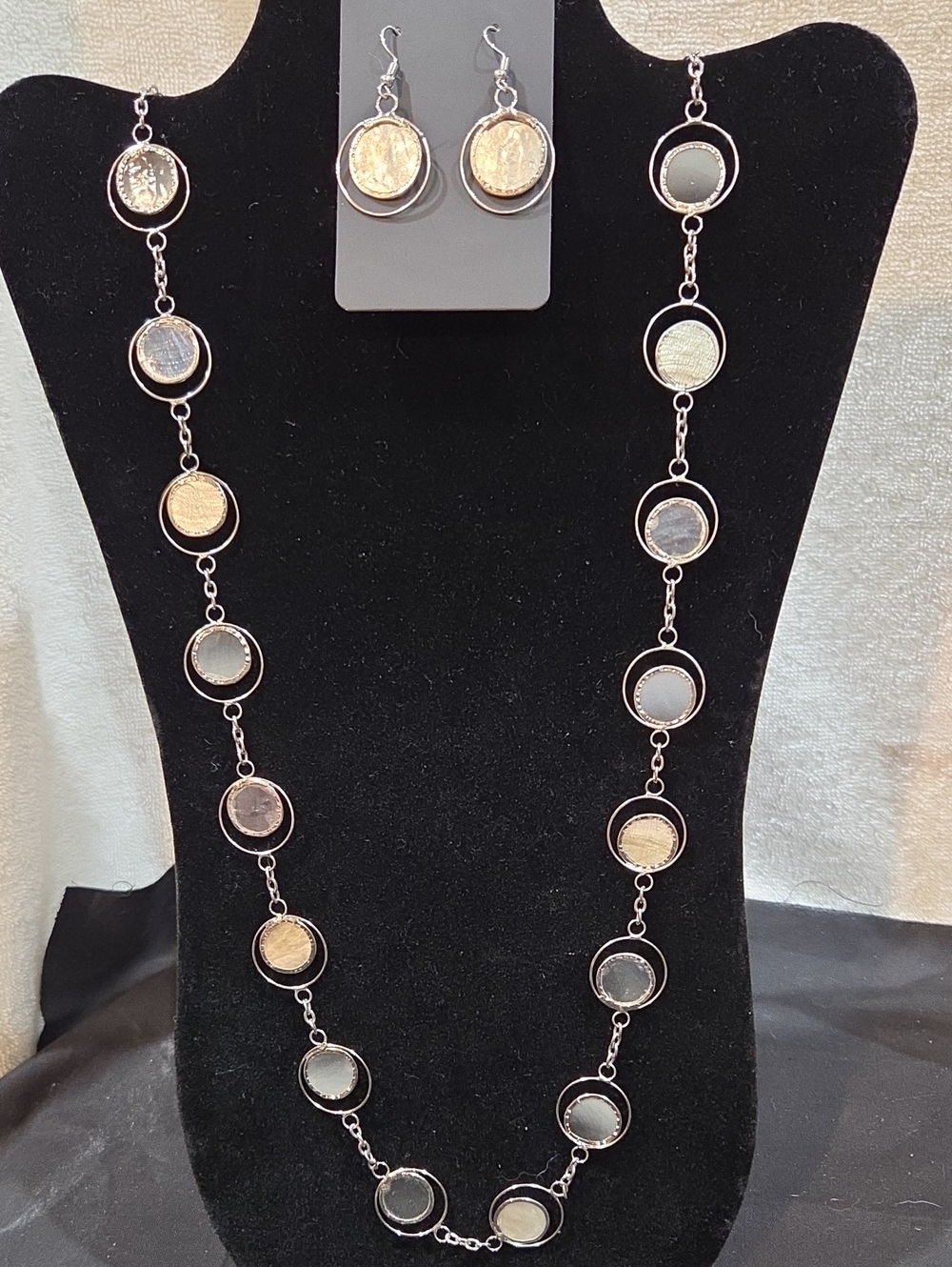 TEN THOUSAND VILLAGES WHISPERED SECRETS NECKLAFE AND EARRINGS SET